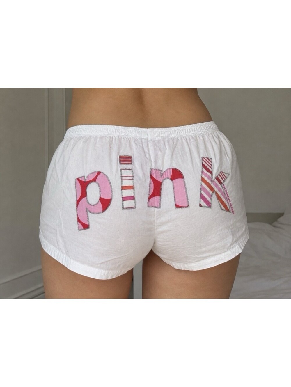 Victoria Secret PINK Vintage 2004 Rare Pink Shorts Print Booty Shorts Y2K